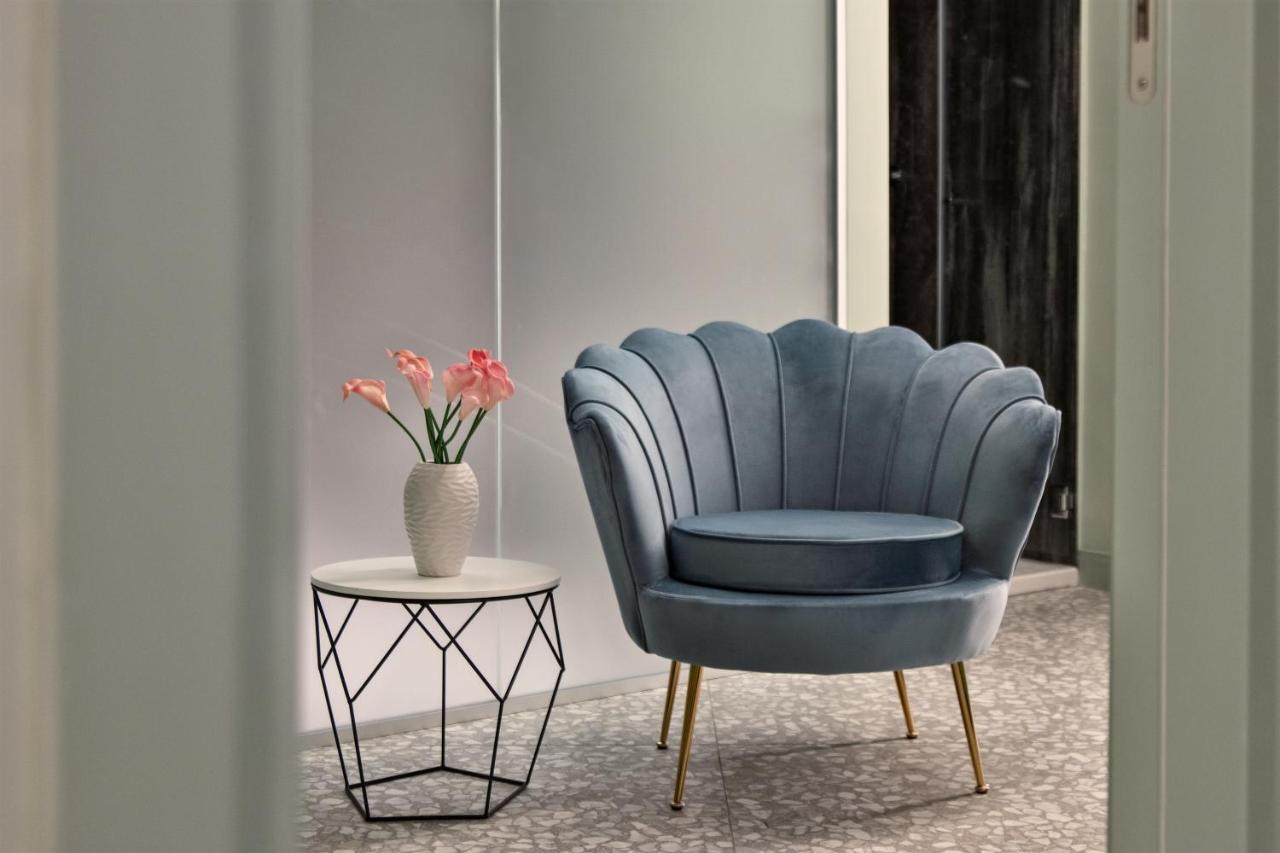 Lady Rose Hotel Napoli Eksteriør billede